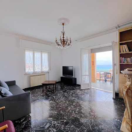 Ampio Appartamento Con Vista Варацце Екстер'єр фото