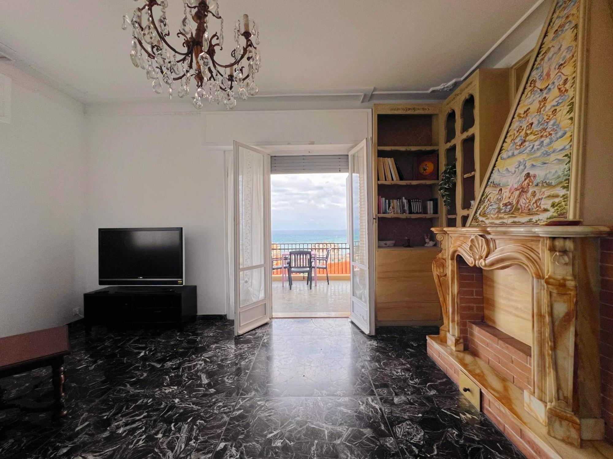 Ampio Appartamento Con Vista Варацце Екстер'єр фото